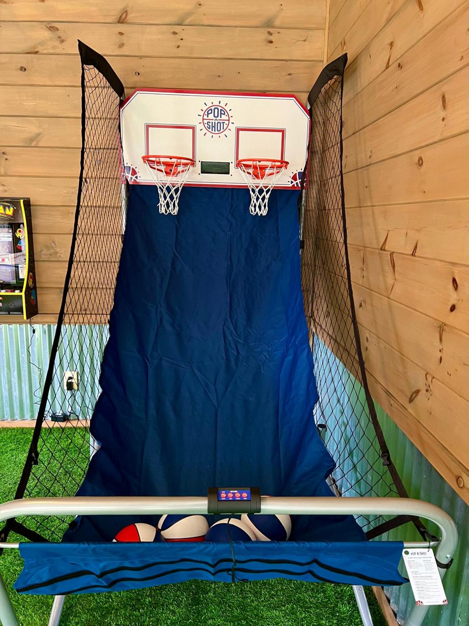 Firefly Fields 2-Acres With Guest House, Game Room, Mountain & River Views セバービル エクステリア 写真